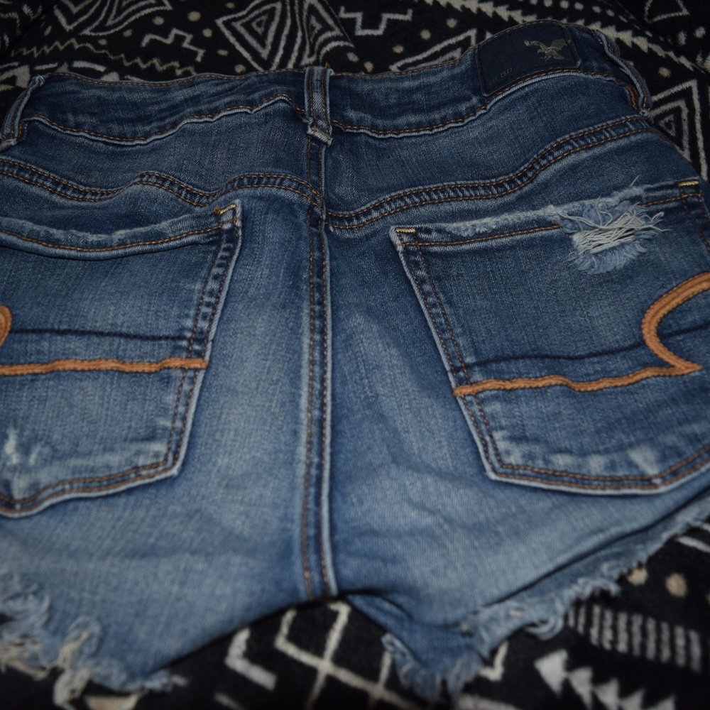 AE High Rise Shorties - Picture 4 of 4